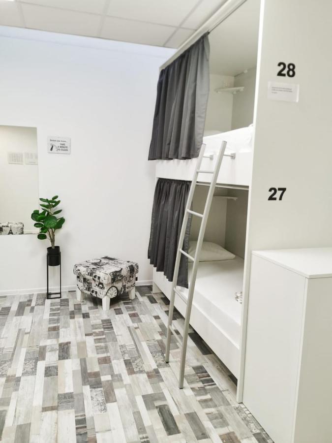 Hostel Book'N'Hook Stobreč Eksteriør billede